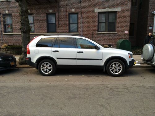 2004 volvo xc90 in very good condition for its age and milage