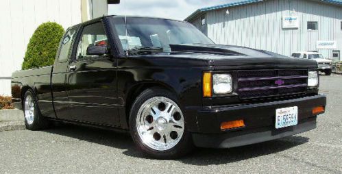 1983 chevy s-10 extended cab v8 auto.  5 time trophy winner!!