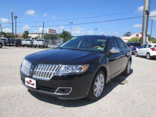 2012 lincoln leather, heated and cooled seats, low miles, we finance!