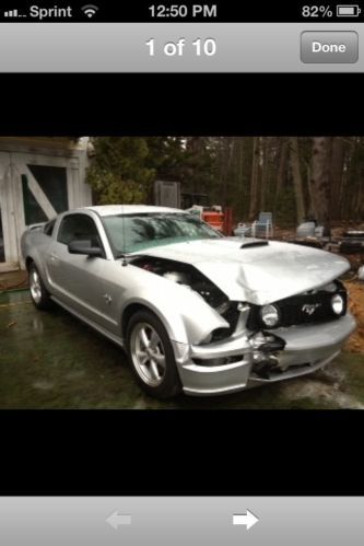 2009 mustang gt/v-8/5-spd/silver ext/black leather int/42k miles, salvage title
