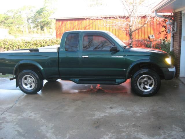 Toyota tacoma sr5 extended cab pickup 2-door