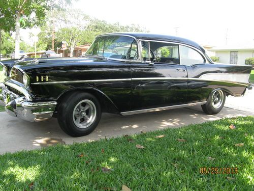 1957 chevy 2dr ht belair (american icon)