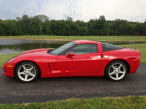 2007 corvette coupe - looks brand new! only 1398 miles!!
