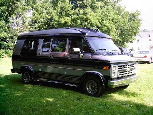 Conversion van, excellent mechanical condition, new tires &amp; inspection, 1 owner