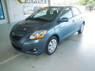 2011 toyota yaris 4dr sdn auto great mpg 1 owner clean carfax ! ! ! ! ! ! ! ! !