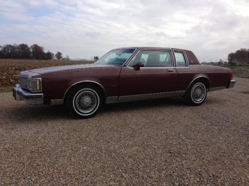 *nr* 1981 oldsmobile delta 88 royale, loaded w/ every option, super clean!