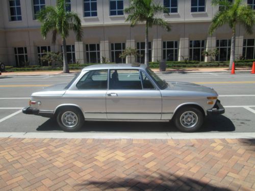 1974 bmw model 2002 daily driver !!!