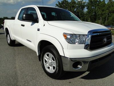 2010 toyota tundra 2wd repairable light damage rebuildabe salvage title