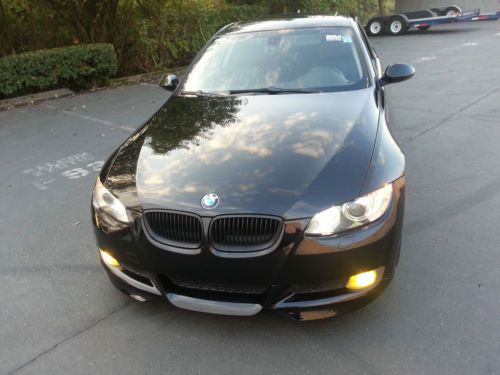 2008 bmw 328i coupe/ 6 speed/ black on black/ must see