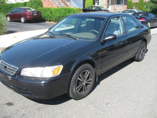 L@@k 2000 toyota camry - 90k miles - one owner