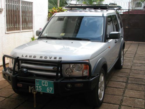 2006 land rover lr3 hse in great shape.  silver exterior with black interior.
