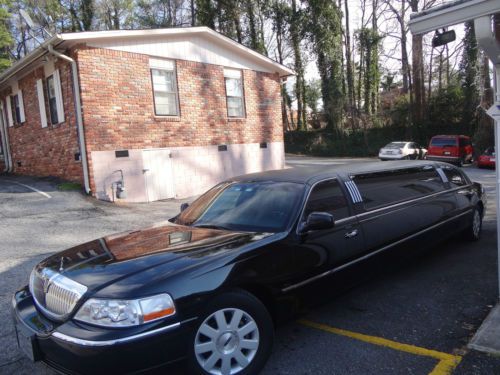 Lincoln town car stretch limousine