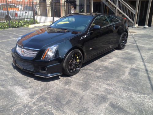 2011 cadillac cts v coupe 2-door 6.2l