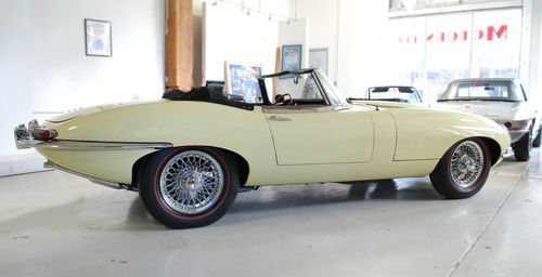 1967 jaguar xke series 1 4.2-liter roadster - matching numbers - 4 speed