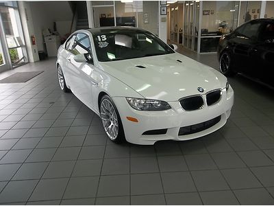 2013 6-speed manual shift bmw m3!!! rare find!! only 4161 miles!!!