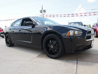 Se 3.6l custom black 20" wheels and new tires one owner warranty clean carfax