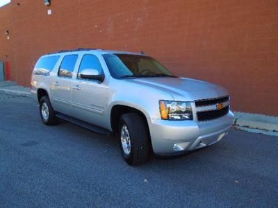 2012 chev suburban 4x4 dvd leather memory seats power lift gate back up camera