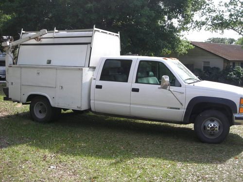 1998 chevrolet 4wd dually diesel crew cab pick-up enclosed 8' bed + crane winch