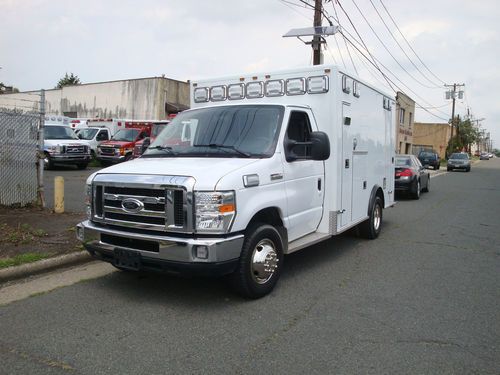 2011 ford e350 medix type iii ambulance includes ferno or stryker stretcher cot