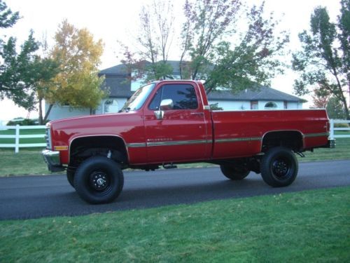 1985 chevy truck 4x4   k30  one ton  restored beauty