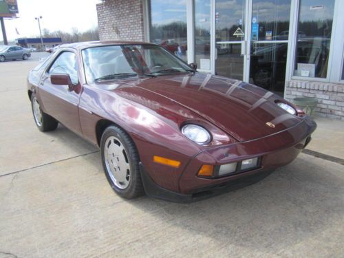 1984 porsche 928s 5speed manual with only 85k miles!! check it out!