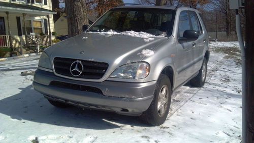 Mercedes m320 suv awd - one owner - nice car - no reserve