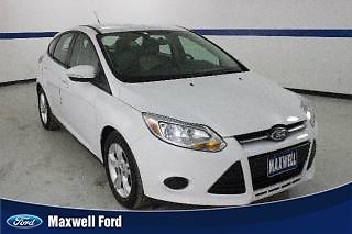 13 focus se hatchback, 2.0l 4 cylinder, auto, cloth, cruise, sync,clean 1 owner!