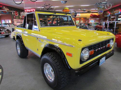 1972 ford bronco fresh built 302, 3 speed, soft top