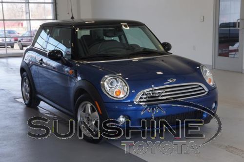 2009 mini cooper automatic, only 15,000 miles, very clean, 1-owner
