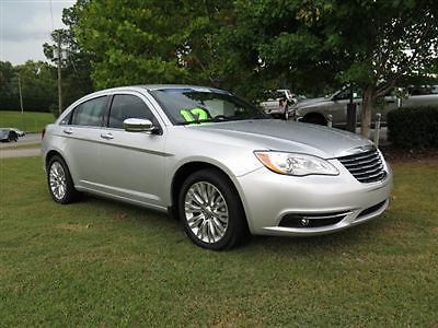 4dr sedan limited low miles automatic 4 cyl engine bright silver metallic