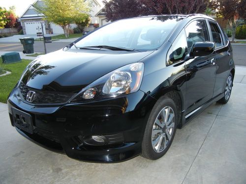 2012 honda fit s sport, hatchback 4-door, black, automatic, low miles, gas saver