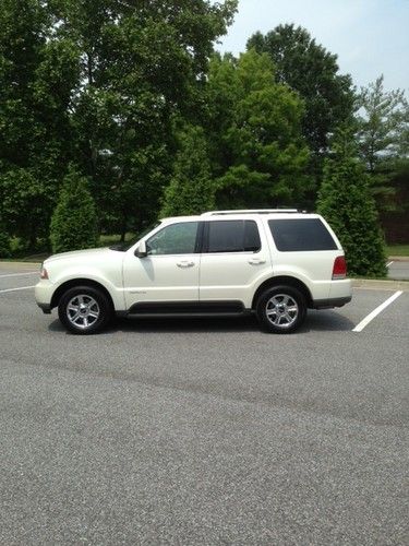 2004 lincoln aviator only 72,000 miles and super clean and third row seating