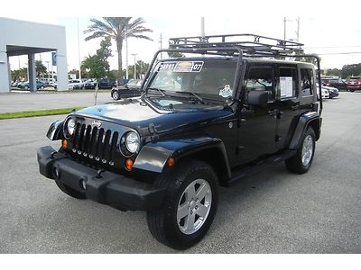 Wrangler sahara 4wd navigation sirius hard and soft tops one owner low miles