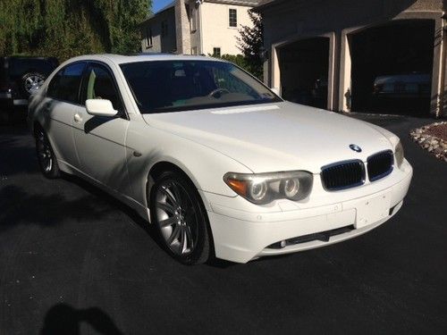 2004 bmw 745i in excellent condition