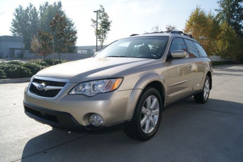 2008 subaru outback 2.5i limited. only 31,250 miles! amazing condition like new!