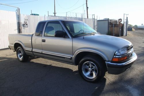 2000 chevrolet s10 pickup ls ext. cab 2wd 6 cylinder automatic no reserve