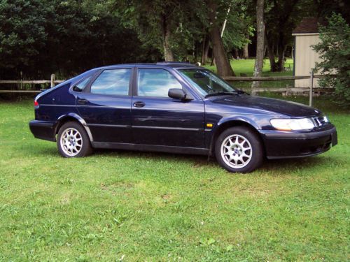 2000 saab 93 2.0l turbocharged 5-speed manual 181k for parts/repair only