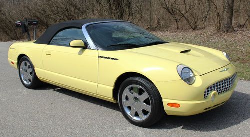 2002 ford thunderbird ,premium package, yellow low miles!