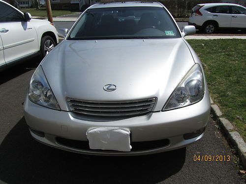 2002 lexus es300 navigation non smoker really clean very low miles come look!