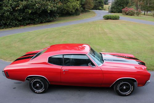 1970 chevelle with super sport stripes....350 engine....automatic transmission