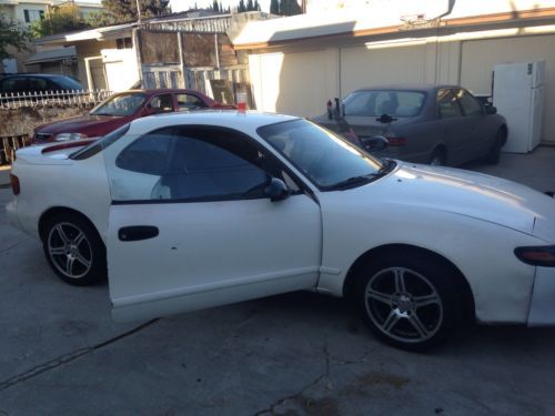 White,custom,good,st,4 speed,17&#034; wheels,new parts,new paint,fast,automatic