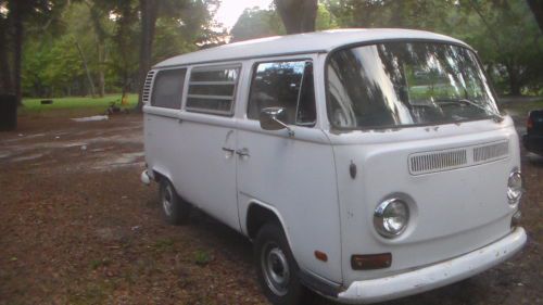 Classic 72 vw bus for sale