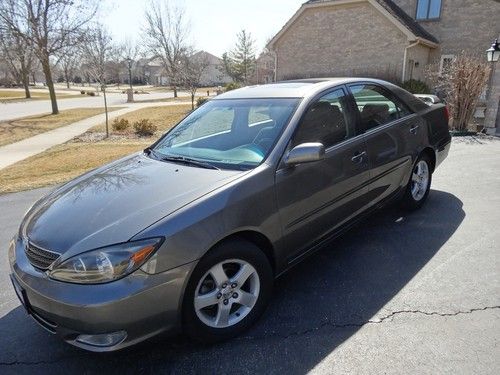 2002 toyota camry se sedan 4-door 2.4l best condition ever and loaded