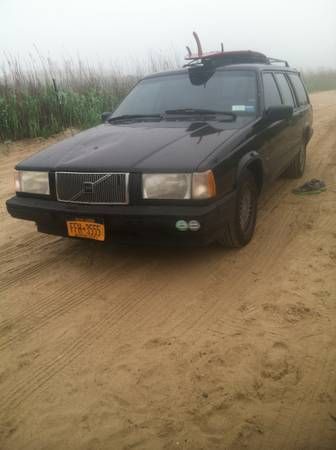 1993 volvo v90 black station wagon