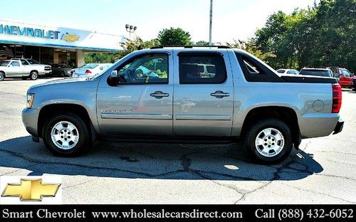 Used chevrolet avalanche 4x4 automatic chevy pickup trucks 4wd we finance autos