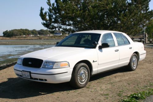 2000 ngv / cng ford crown victoria p71 - only 27k mi - natural gas