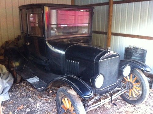 1923 model t (car runs!)