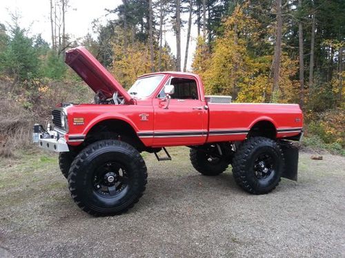 Lifted 4x4 chevy 71