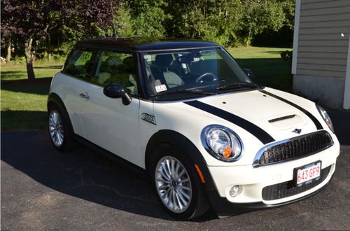 2010 mini cooper-s - customer ordered with all the extras - one owner
