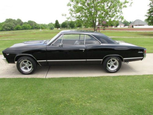 Immaculate 1967 chevelle malibu 2 door hardtop for sale. show quality.
